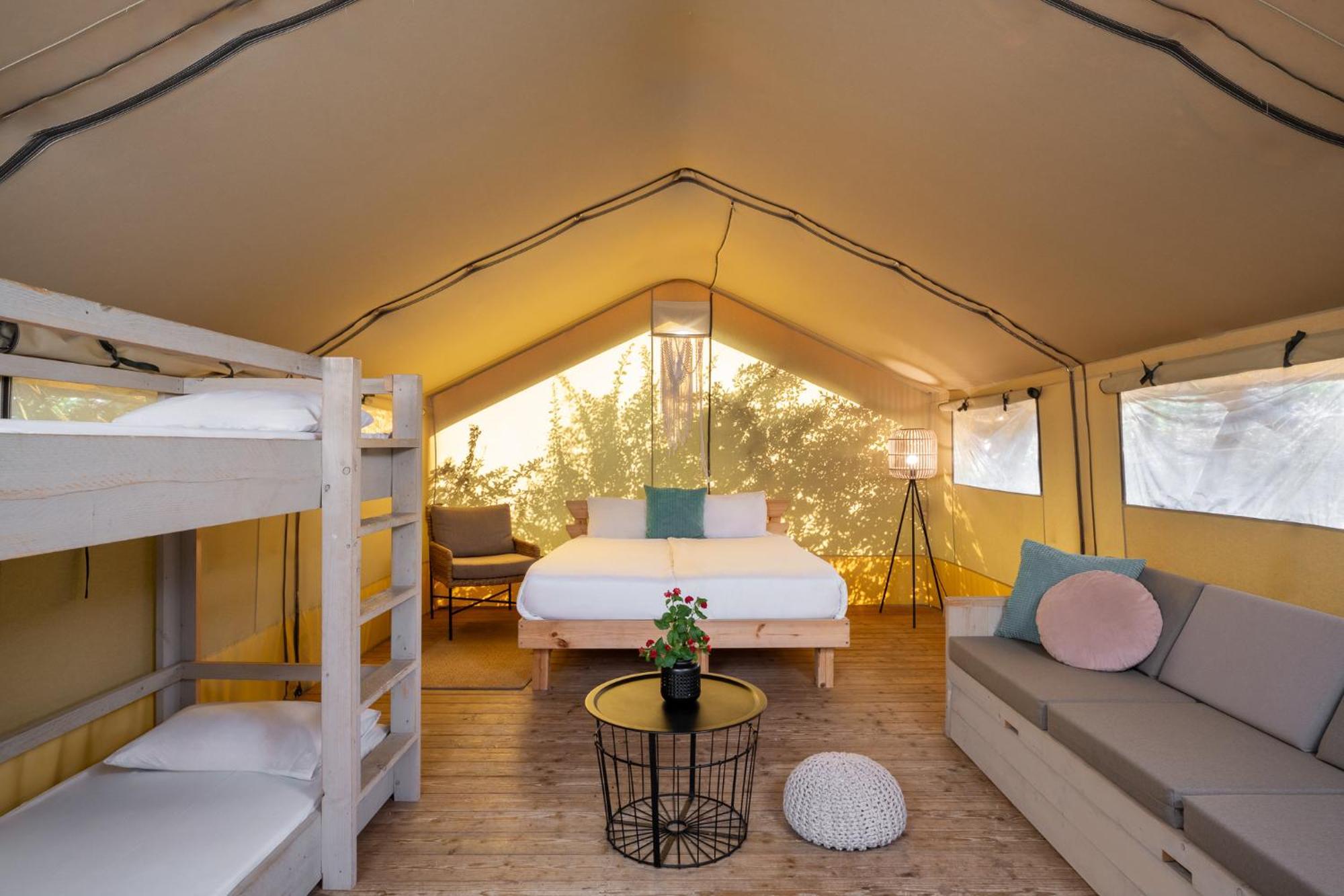 מלון ניר דוד Layla Glamping מראה חיצוני תמונה